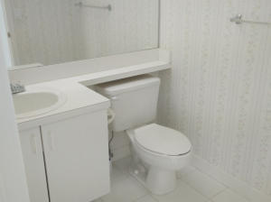 BOCA CHASE TR 9 D - Residential Lease