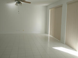 BOCA CHASE TR 9 D - Residential Lease