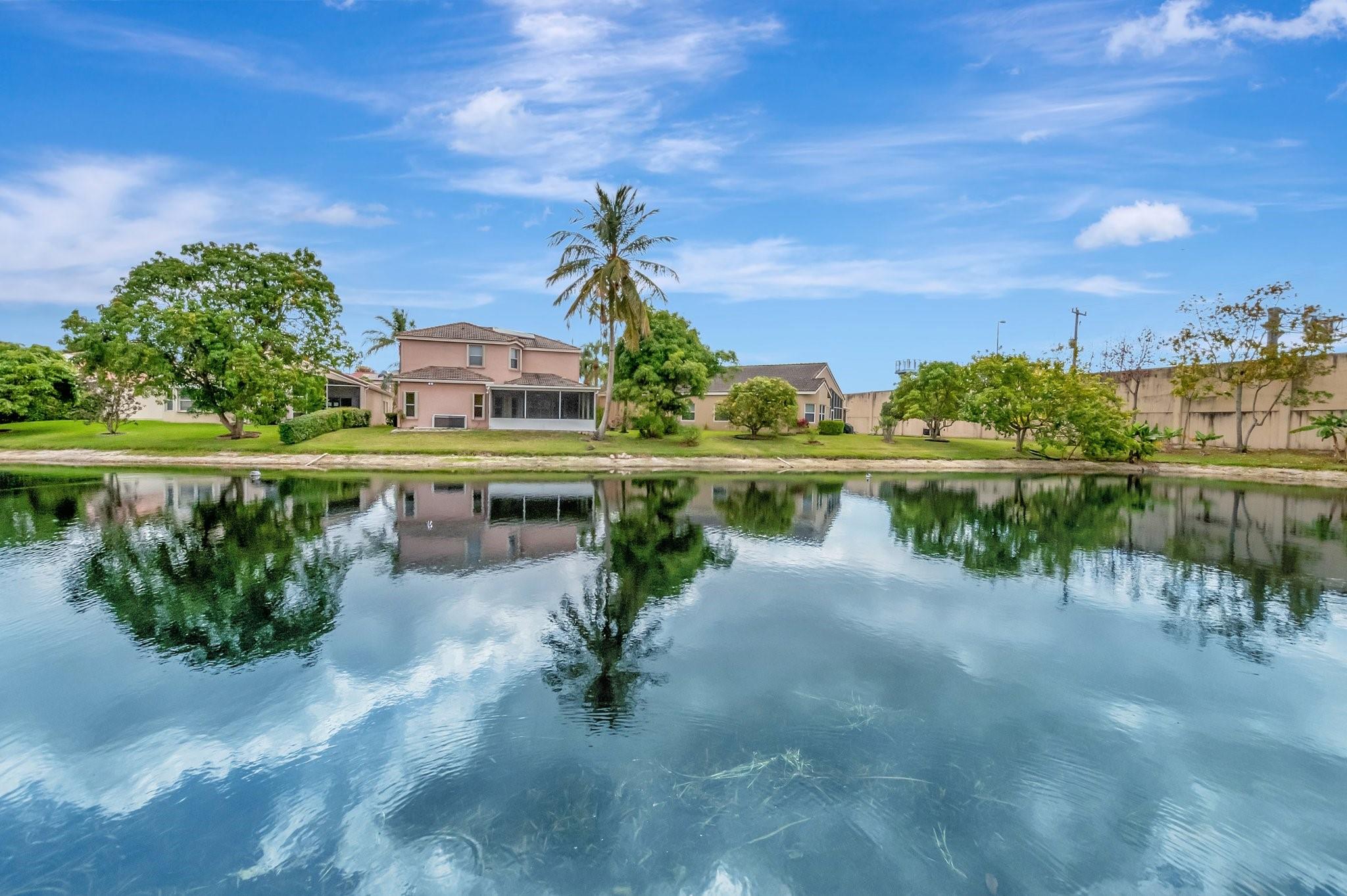 6240 NW 41st Ter