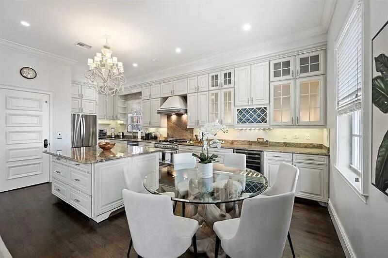 SOUTH PALM BEACH ESTATES - Residential Lease