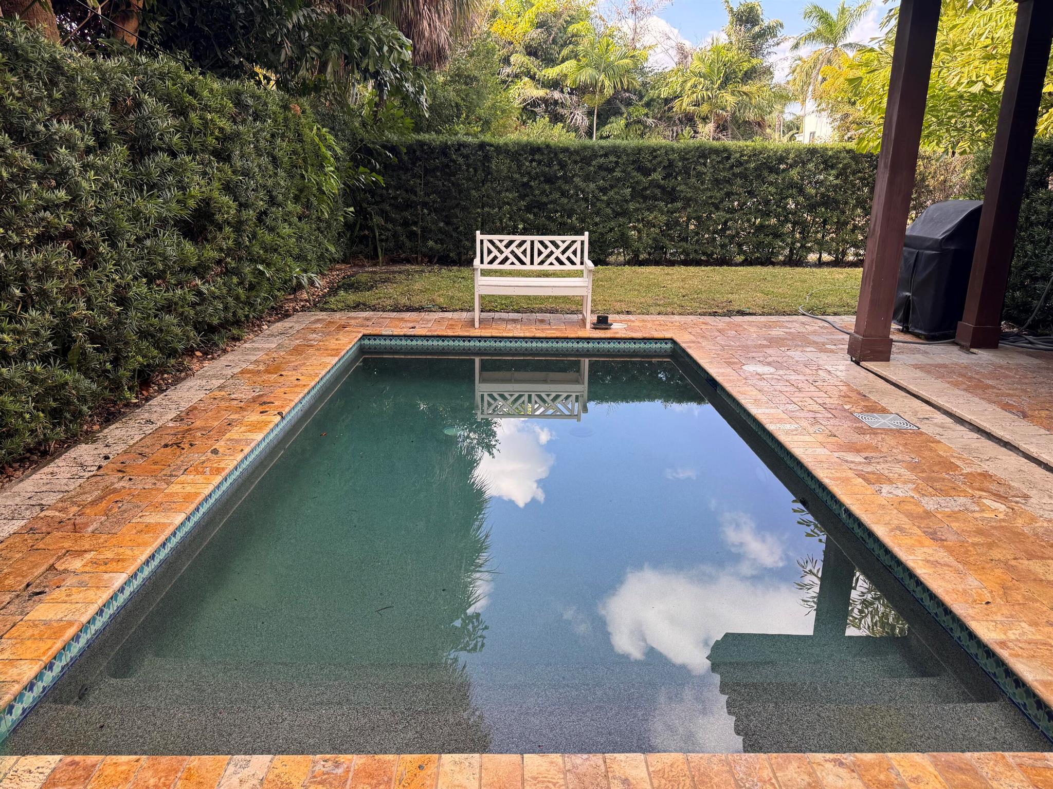 SOUTH PALM BEACH ESTATES - Residential Lease