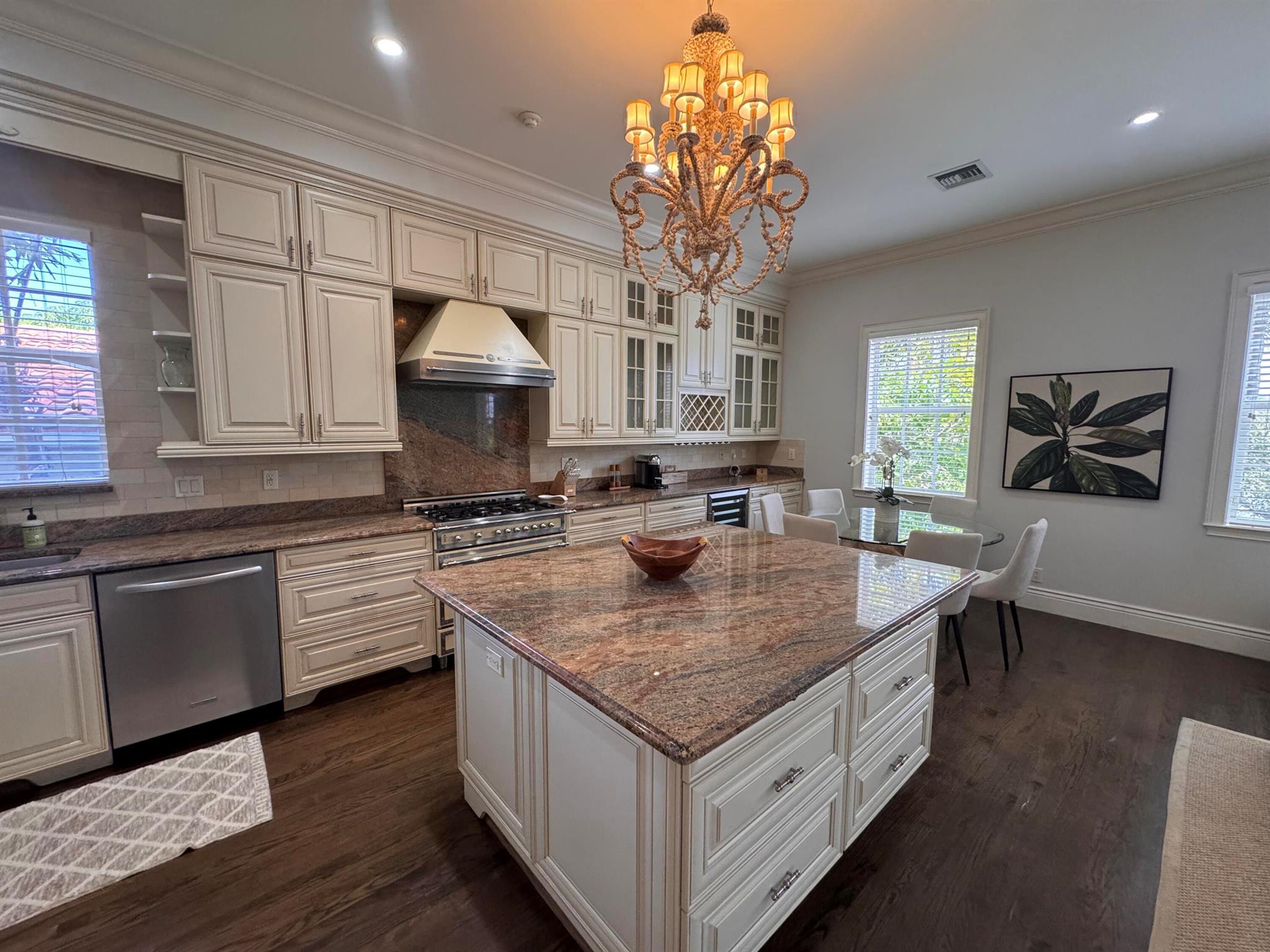 SOUTH PALM BEACH ESTATES - Residential Lease