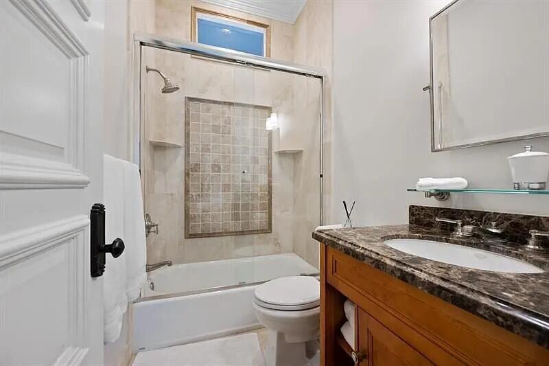 SOUTH PALM BEACH ESTATES - Residential Lease