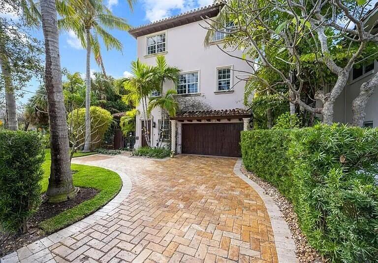 SOUTH PALM BEACH ESTATES - Residential Lease