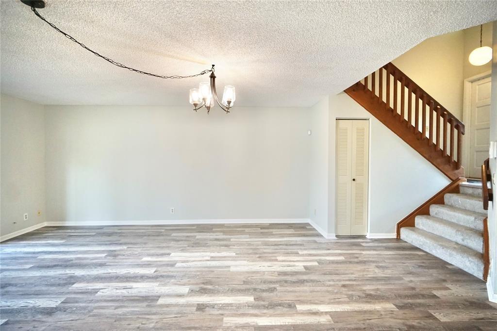 Lakeview Courts - Residential Lease