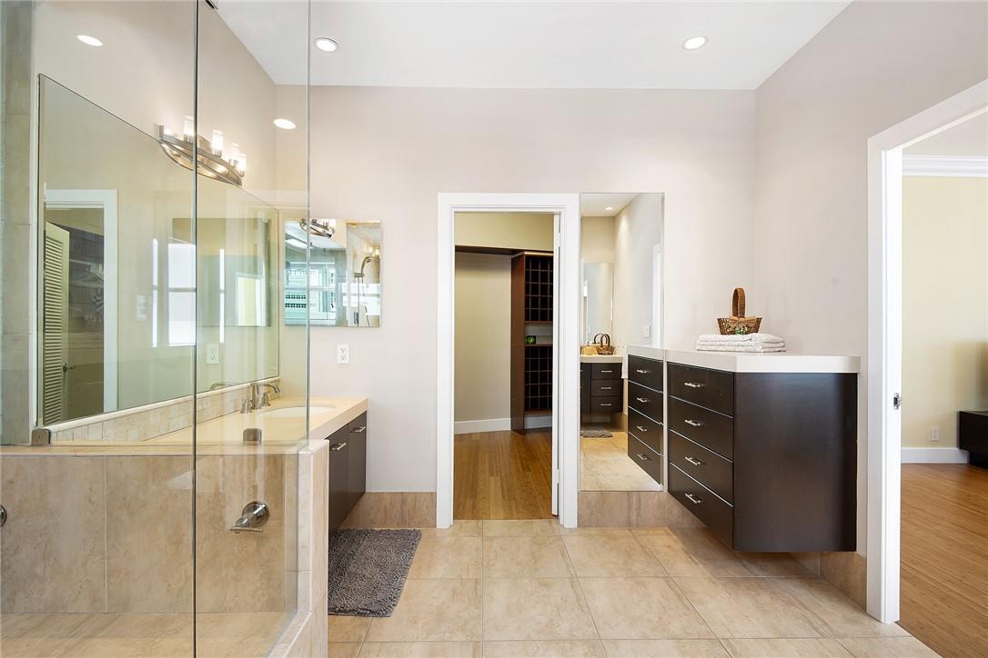 The Commodore Condo - Residential Lease