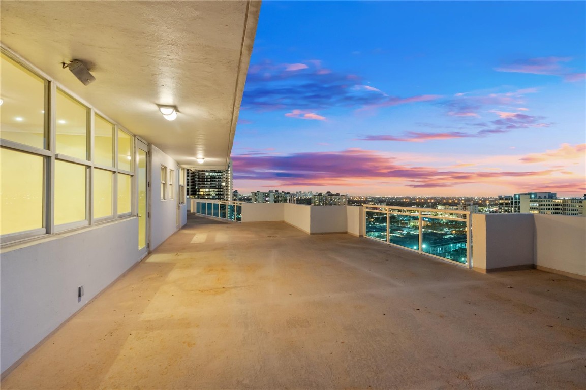 The Commodore Condo - Residential Lease