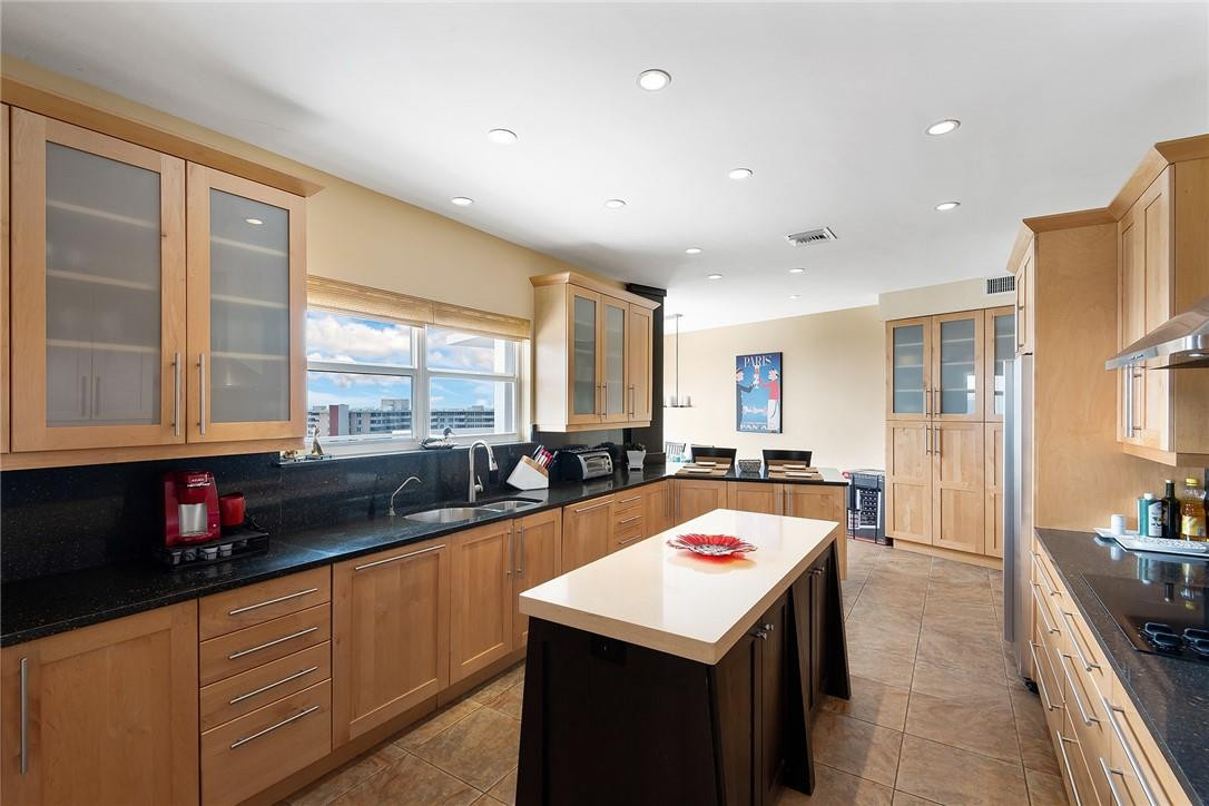 The Commodore Condo - Residential Lease