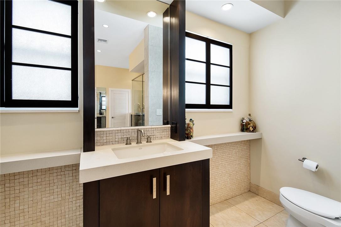 The Commodore Condo - Residential Lease