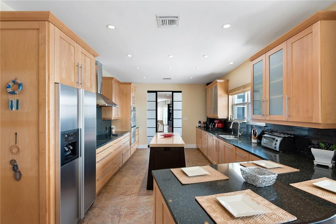 The Commodore Condo - Residential Lease