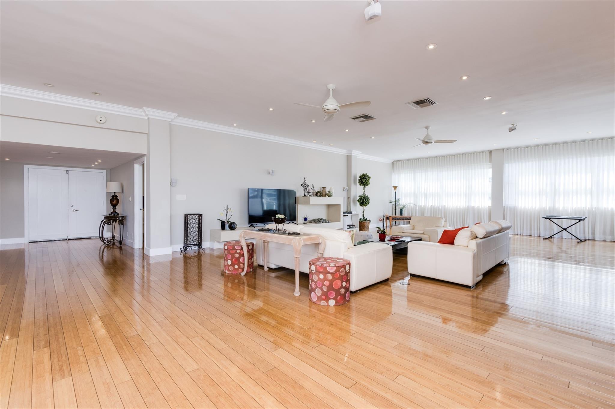 The Commodore Condo - Residential Lease