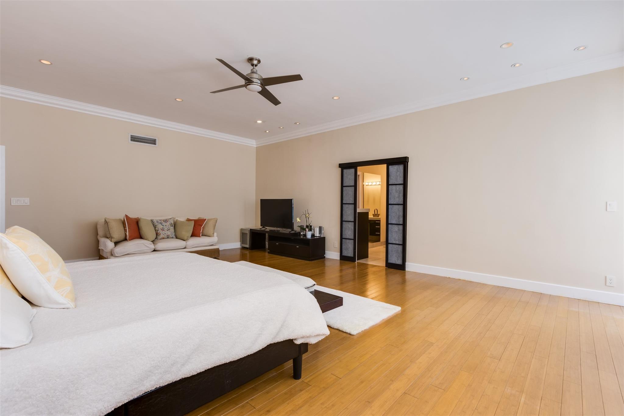 The Commodore Condo - Residential Lease