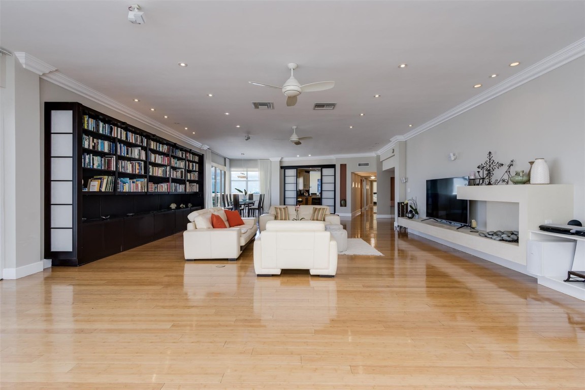 The Commodore Condo - Residential Lease