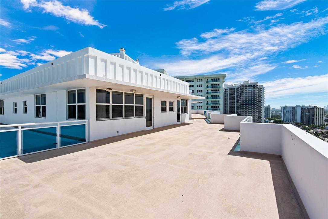 The Commodore Condo - Residential Lease