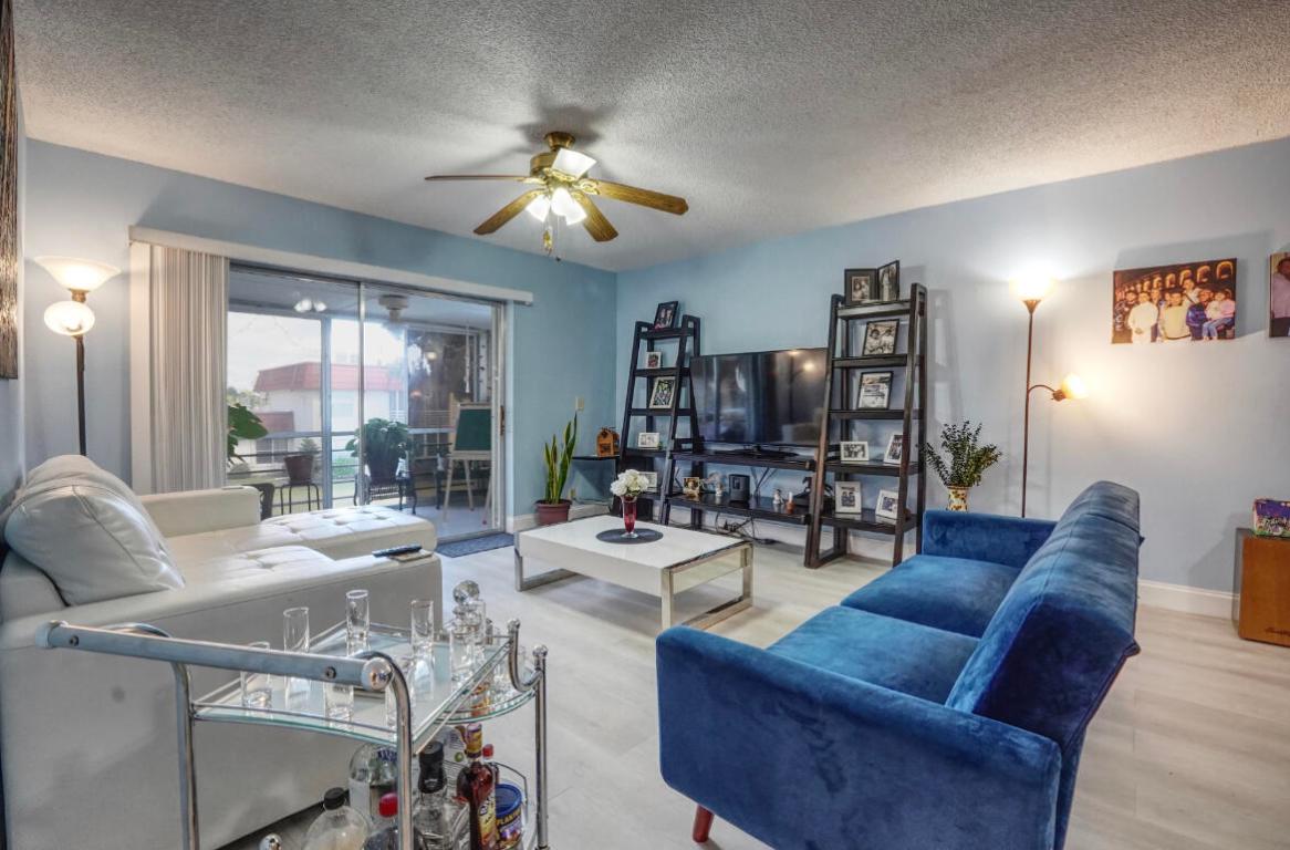 GREENWAY VILLAGE SOUTH CONDO 3 - Residential