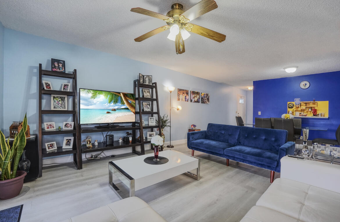 GREENWAY VILLAGE SOUTH CONDO 3 - Residential