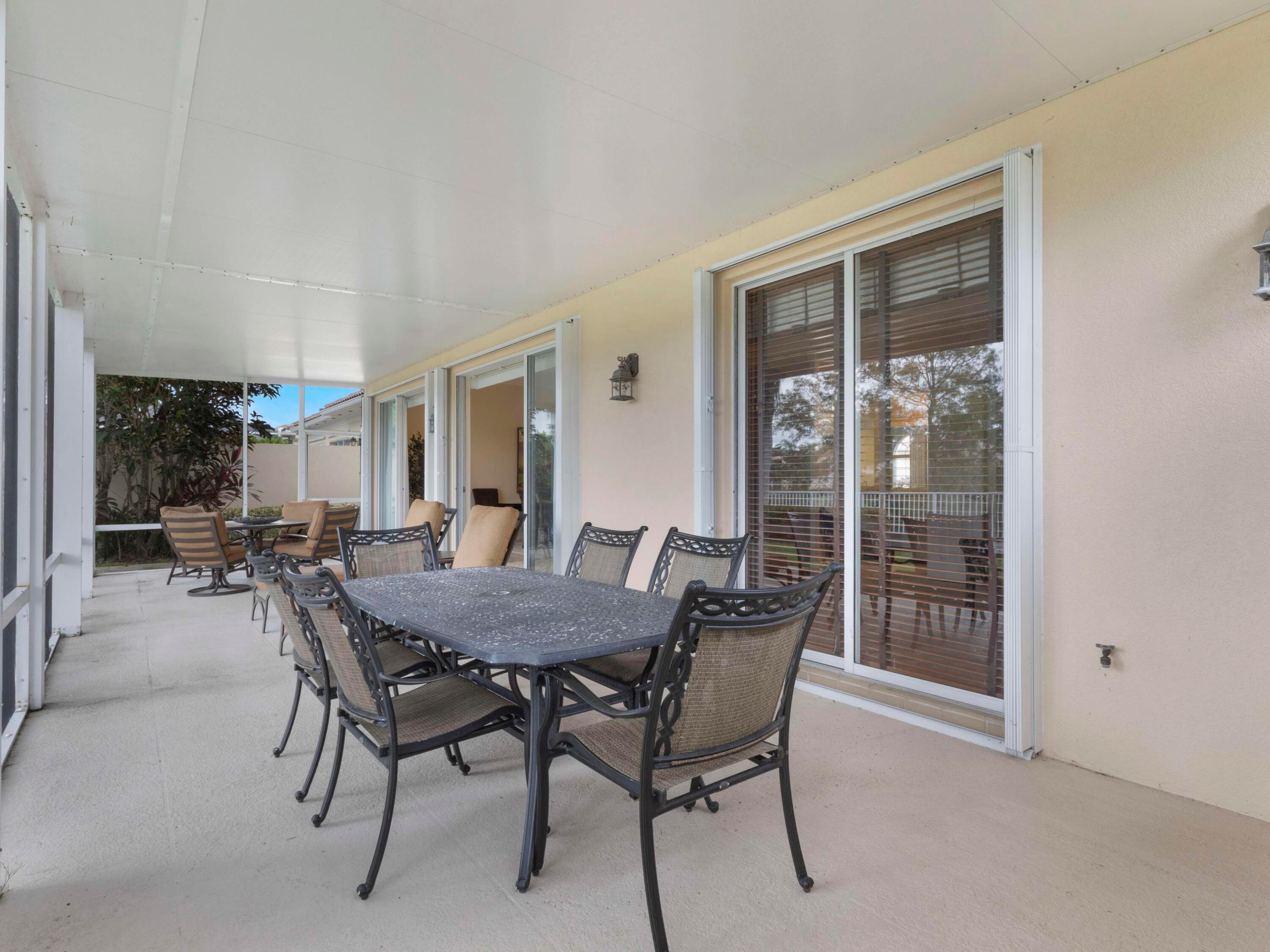 VILLAGEWALK OF WELLINGTON 1 - Residential