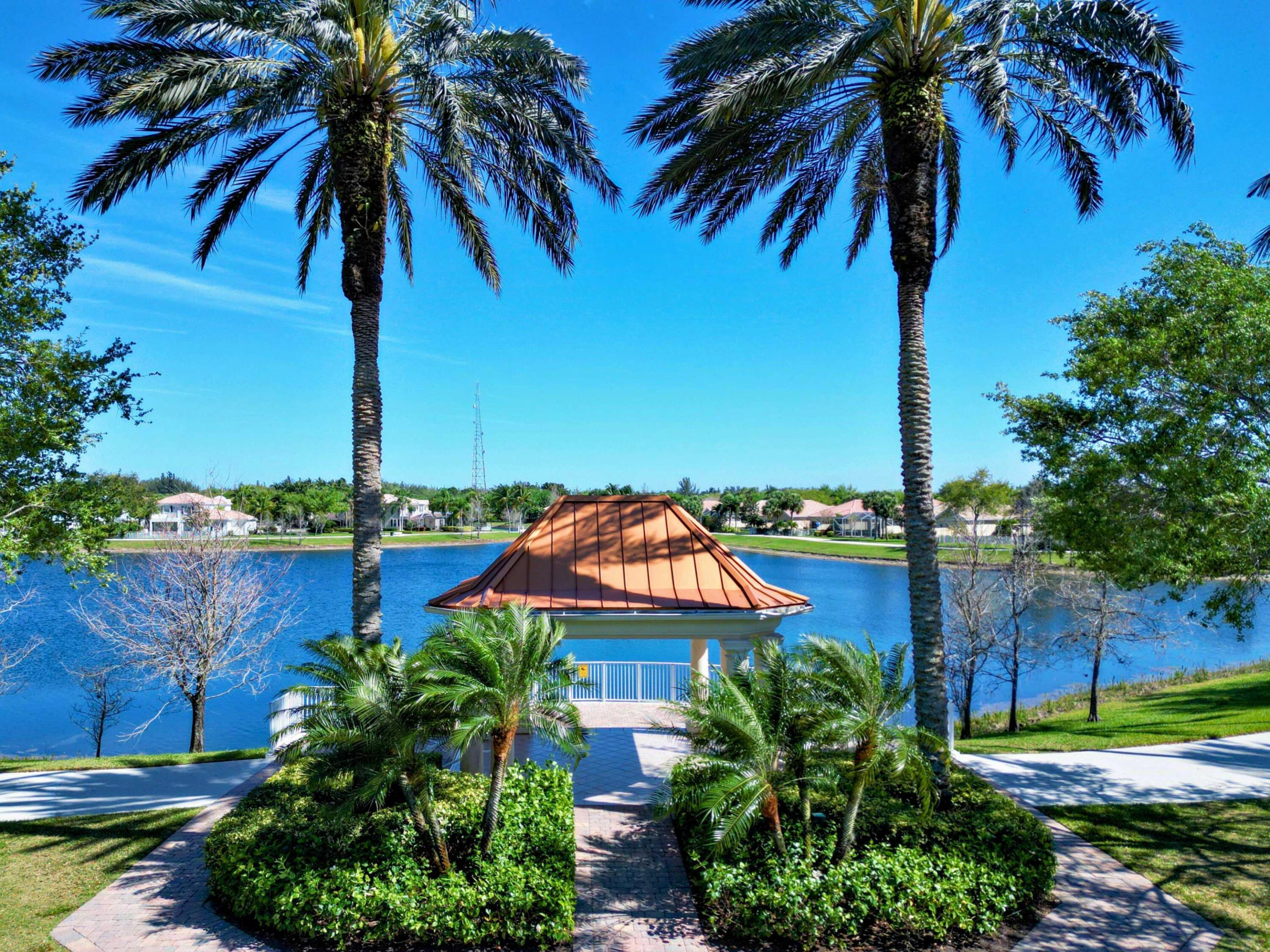 VILLAGEWALK OF WELLINGTON 1 - Residential