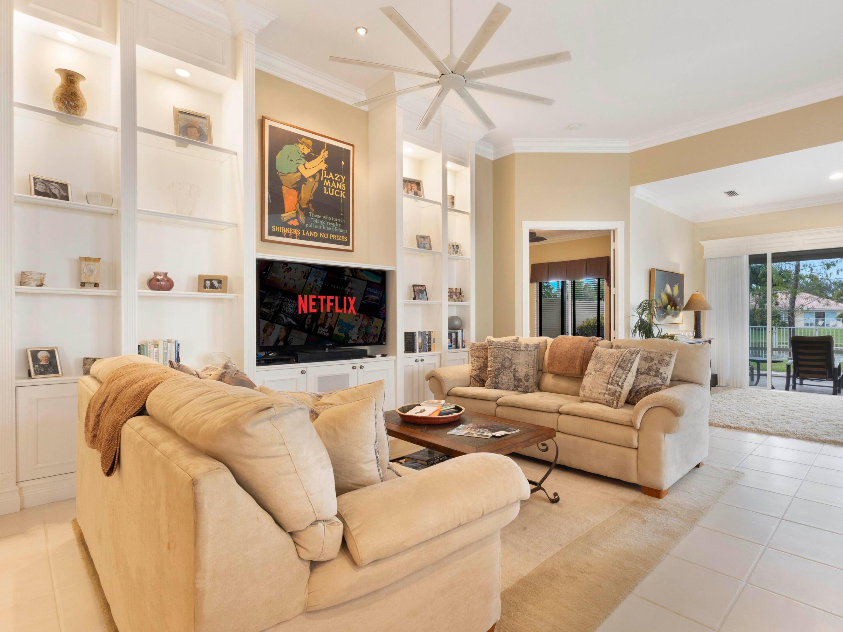 VILLAGEWALK OF WELLINGTON 1 - Residential