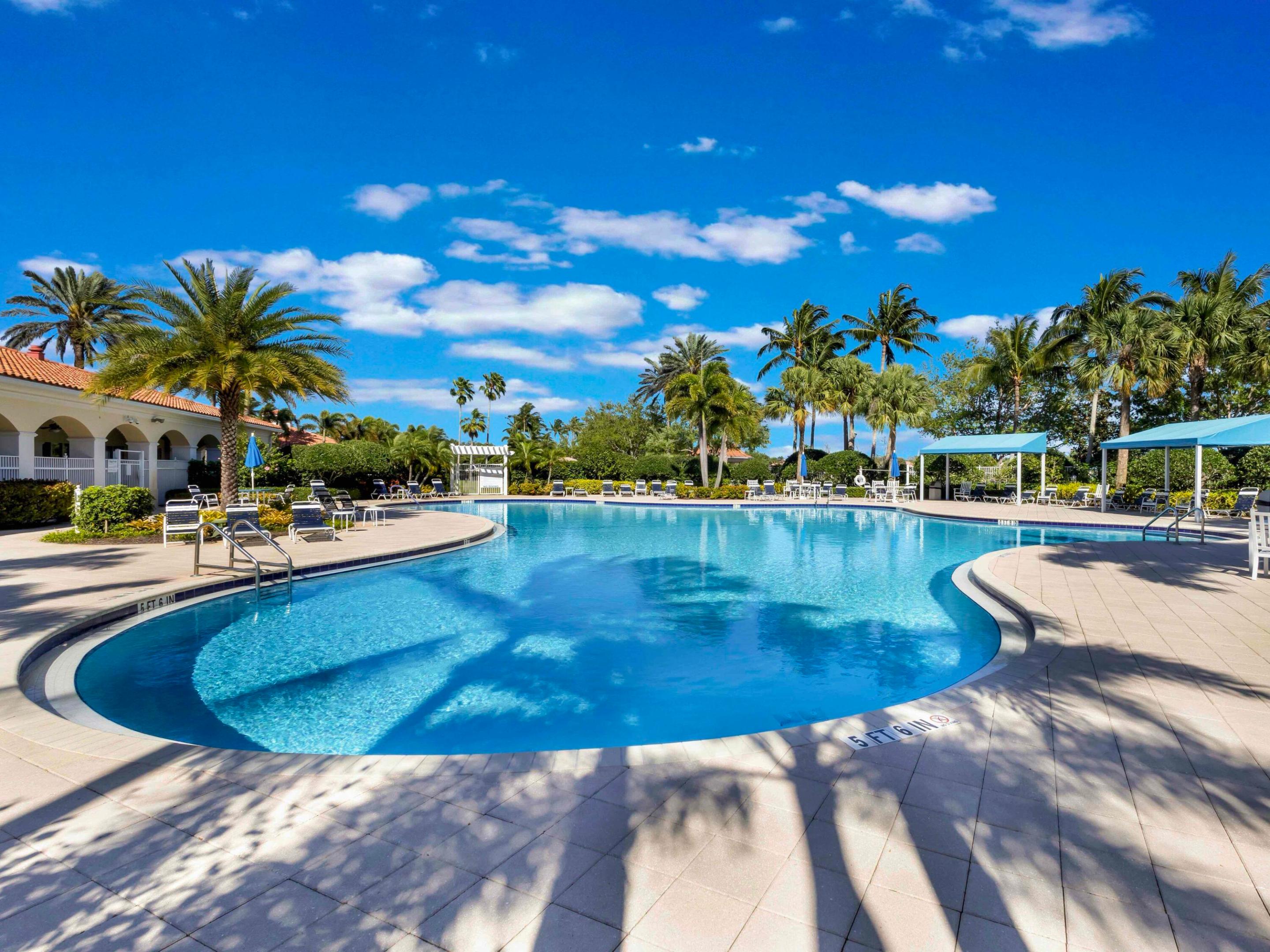 VILLAGEWALK OF WELLINGTON 1 - Residential