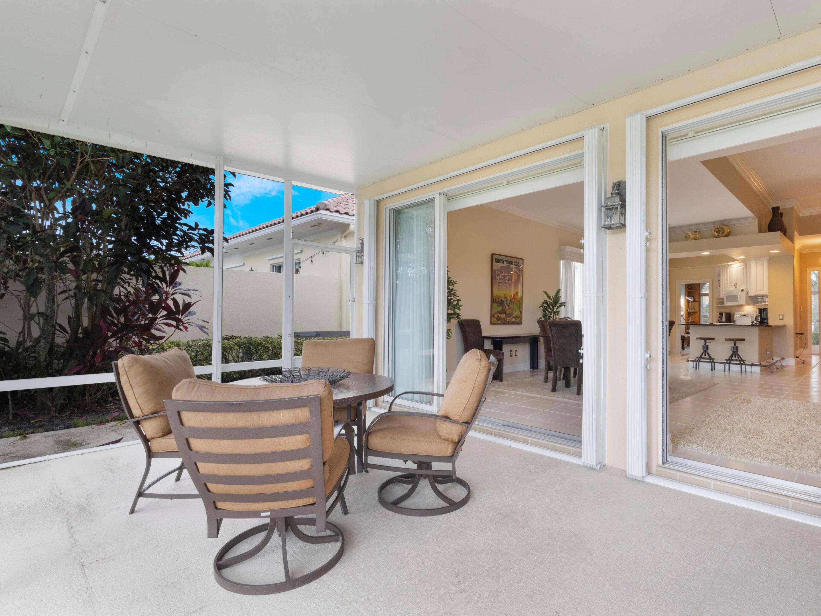 VILLAGEWALK OF WELLINGTON 1 - Residential