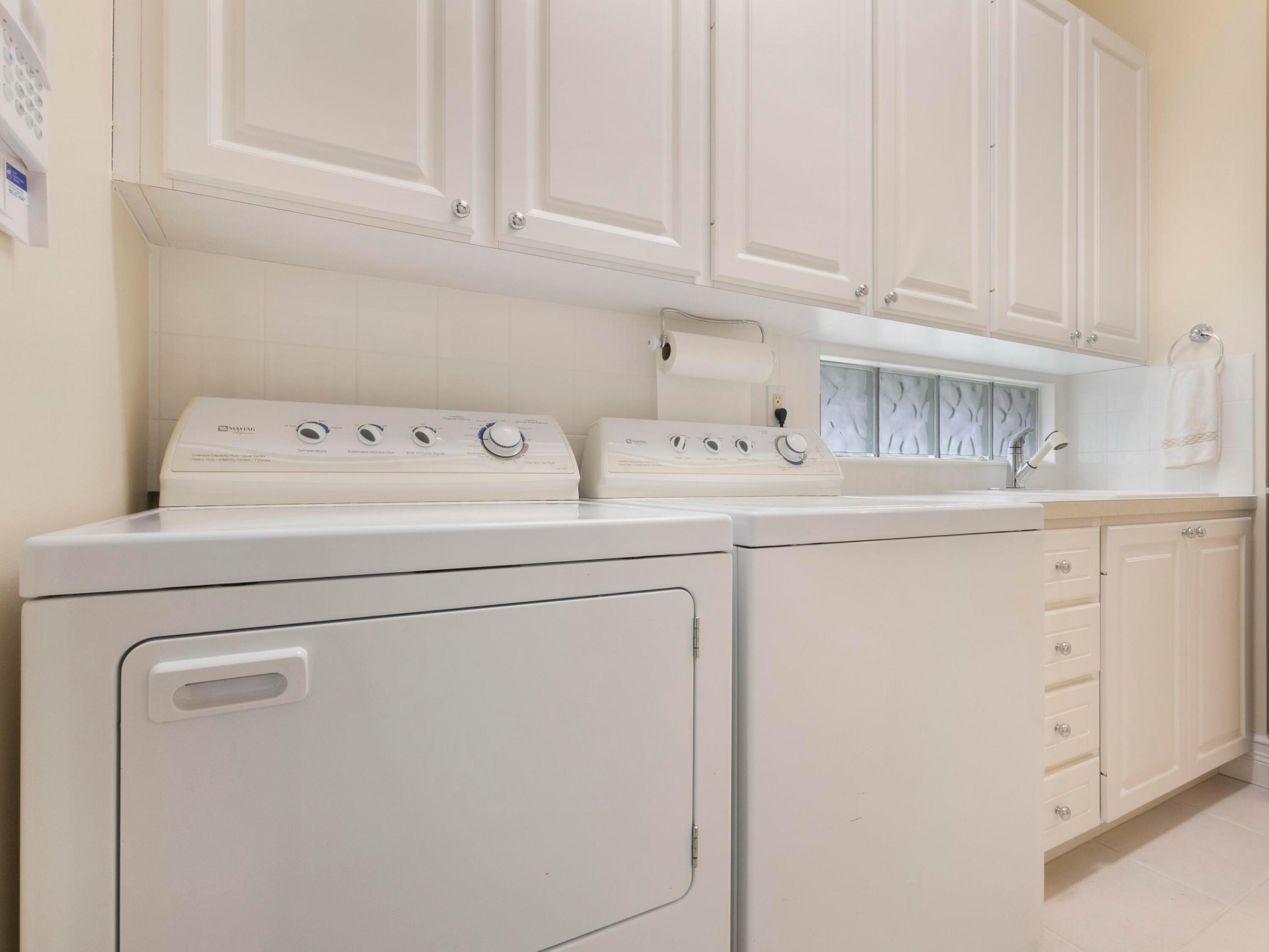 VILLAGEWALK OF WELLINGTON 1 - Residential