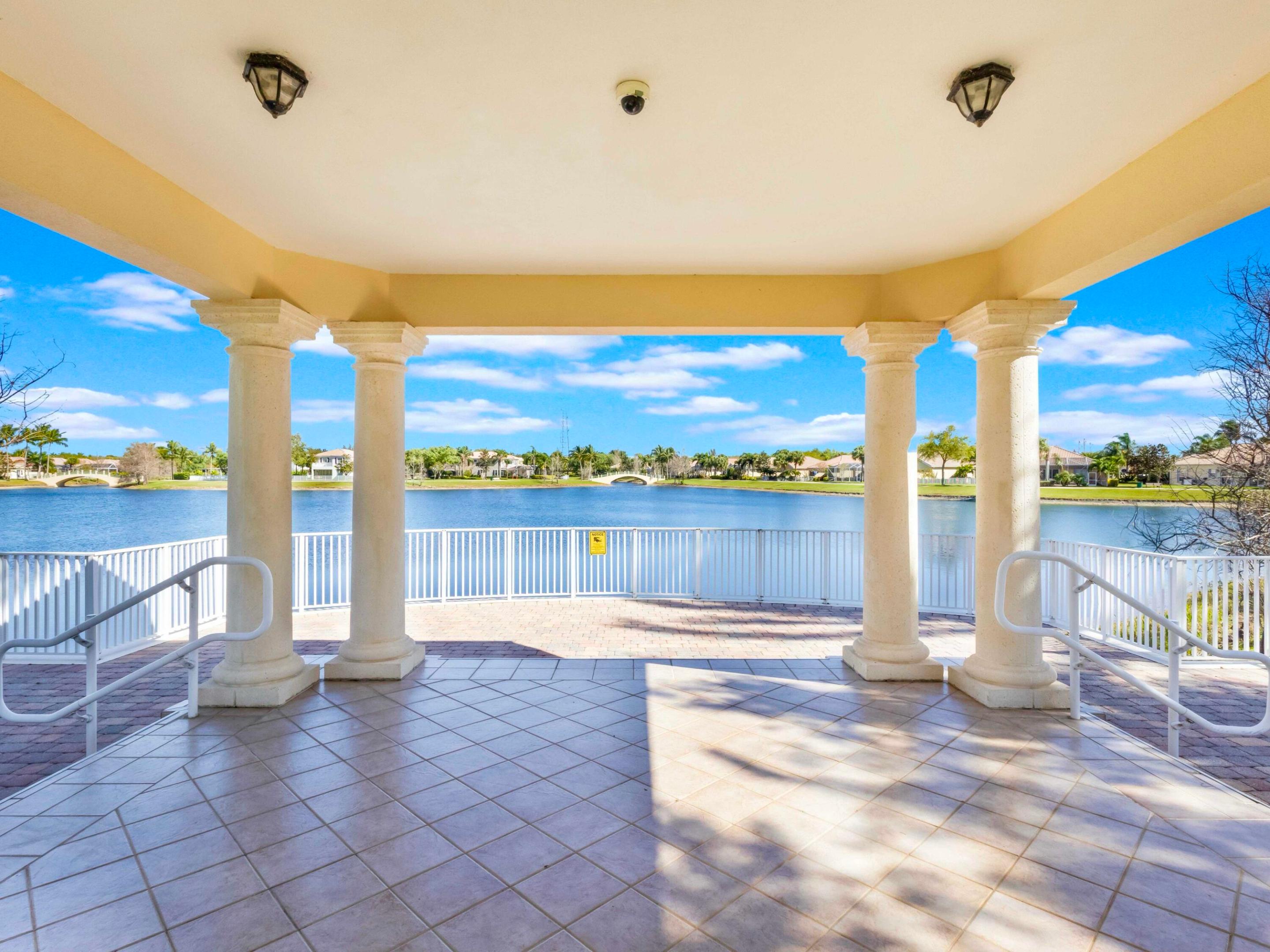 VILLAGEWALK OF WELLINGTON 1 - Residential