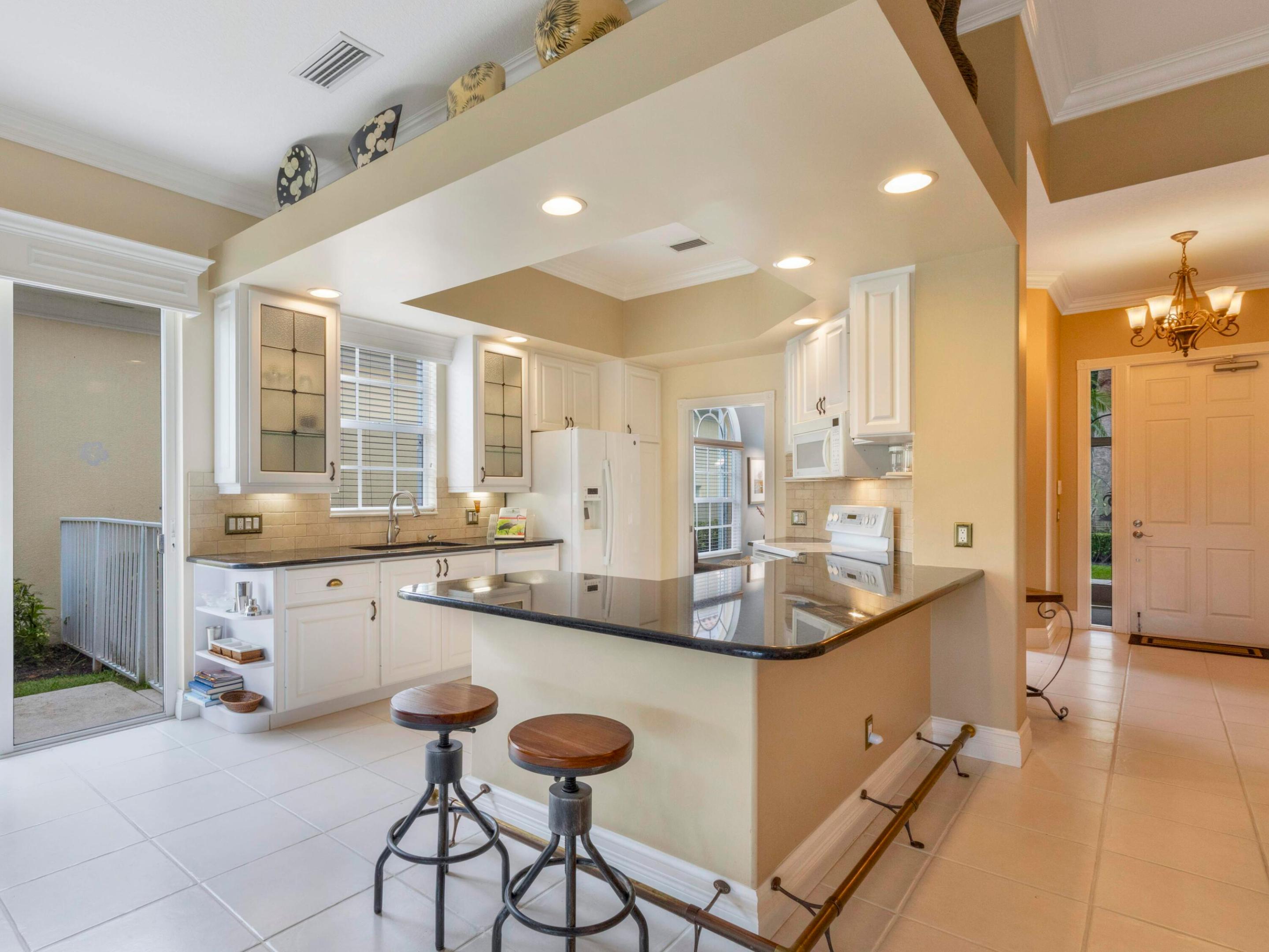 VILLAGEWALK OF WELLINGTON 1 - Residential