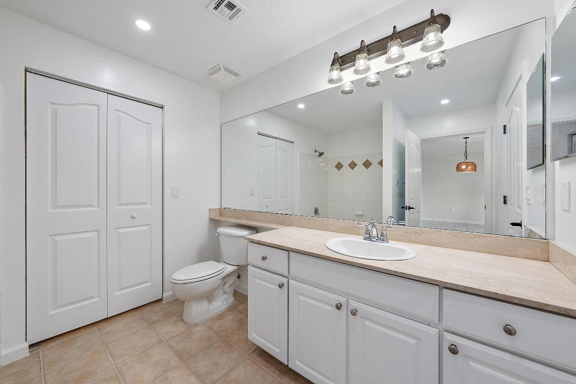 SOMERSET AT ABACOA CONDOMINIUM - Residential