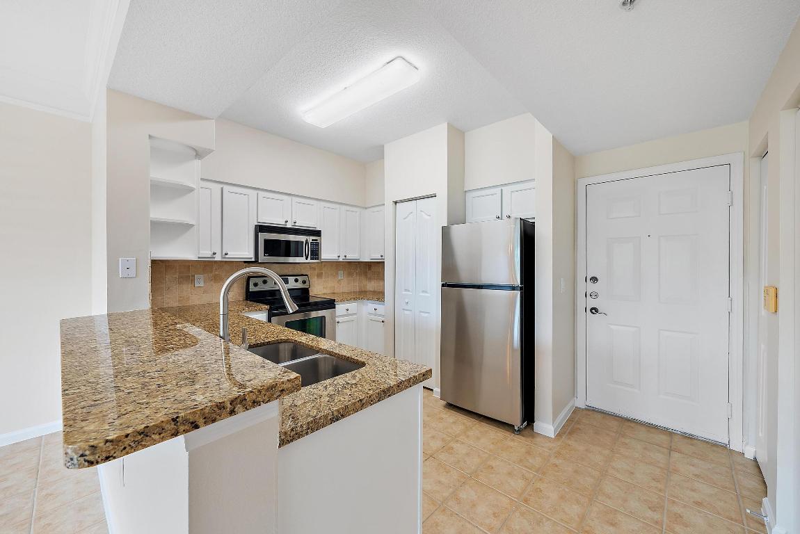 SOMERSET AT ABACOA CONDOMINIUM - Residential