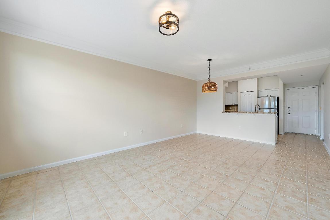 SOMERSET AT ABACOA CONDOMINIUM - Residential