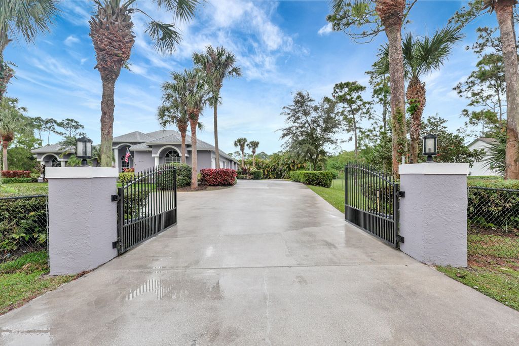 Photo of 14155 74th Street N, Loxahatchee, FL 33470 (MLS # R10953825)