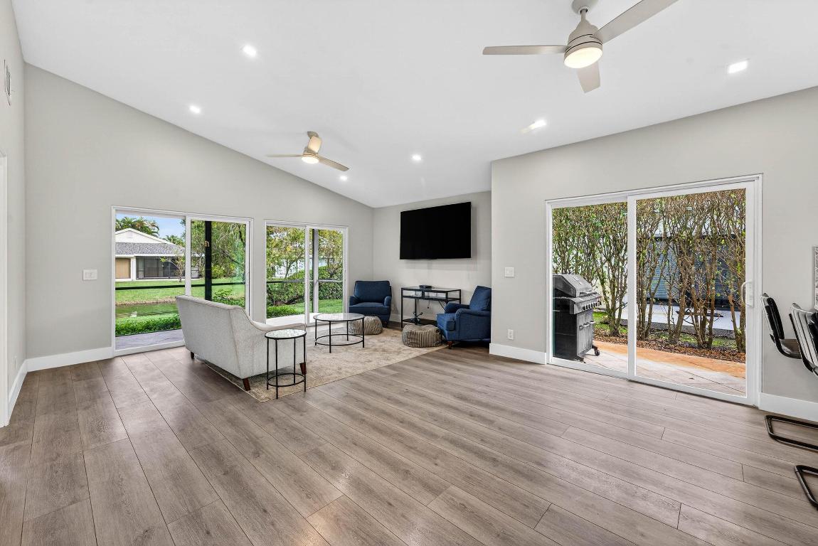 EASTPOINTE COUNTRY CLUB 7A - Residential