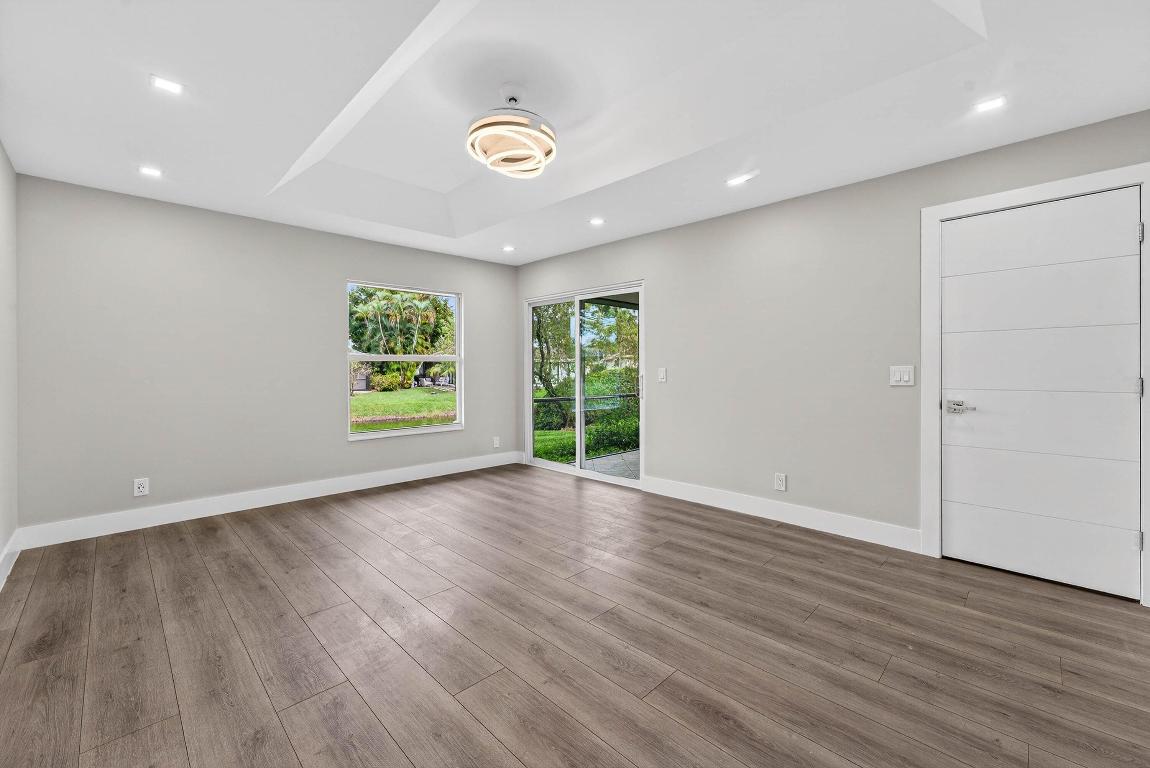 EASTPOINTE COUNTRY CLUB 7A - Residential