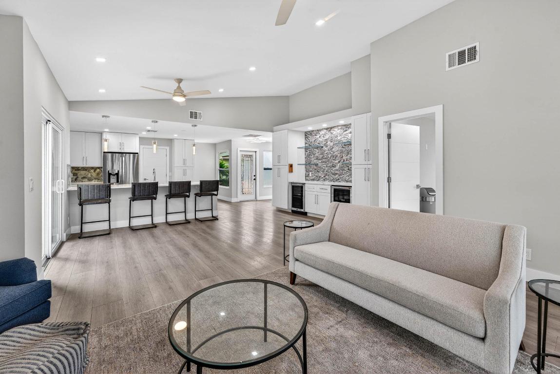 EASTPOINTE COUNTRY CLUB 7A - Residential