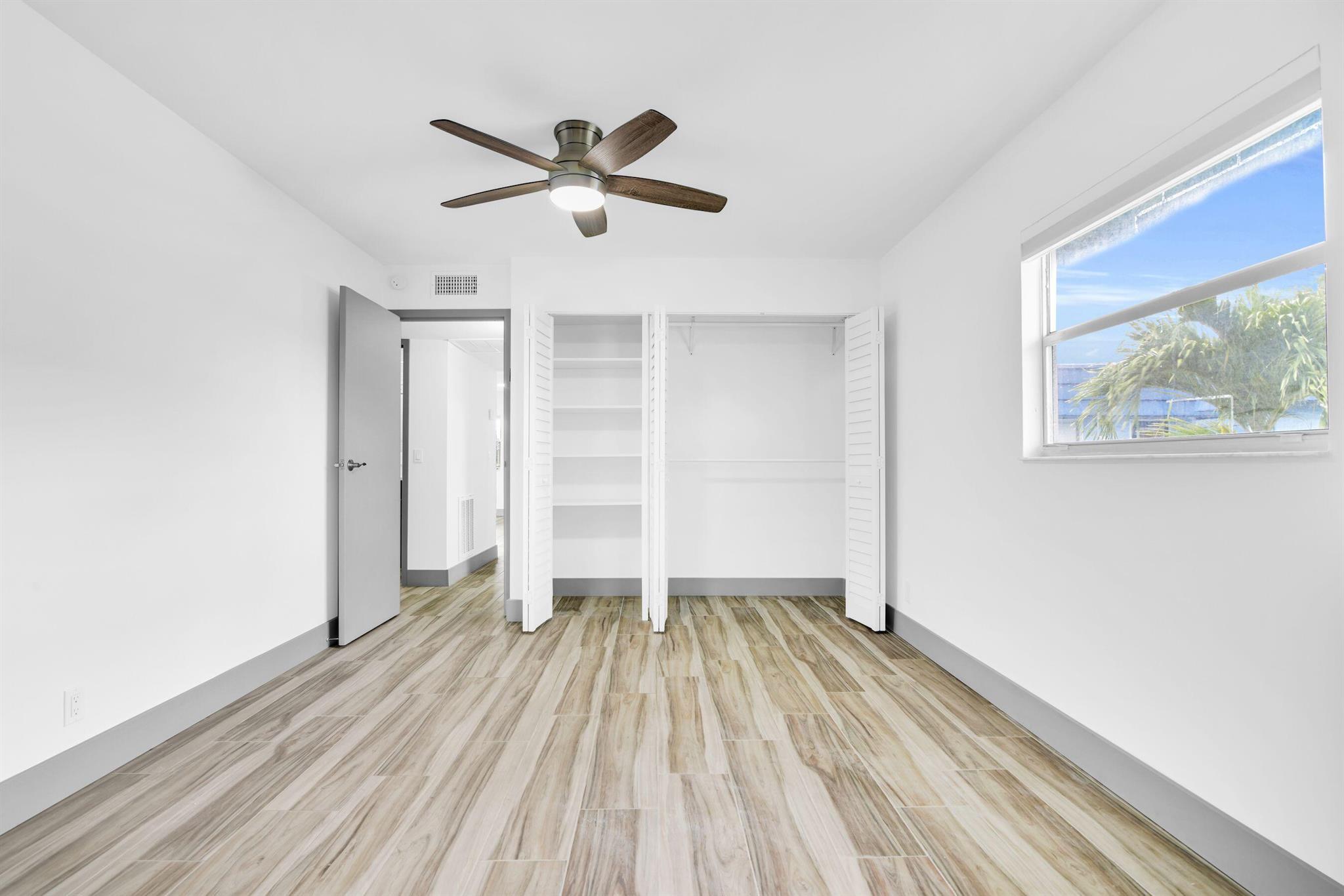 KINGS POINT BRITTANY COND - Residential Lease