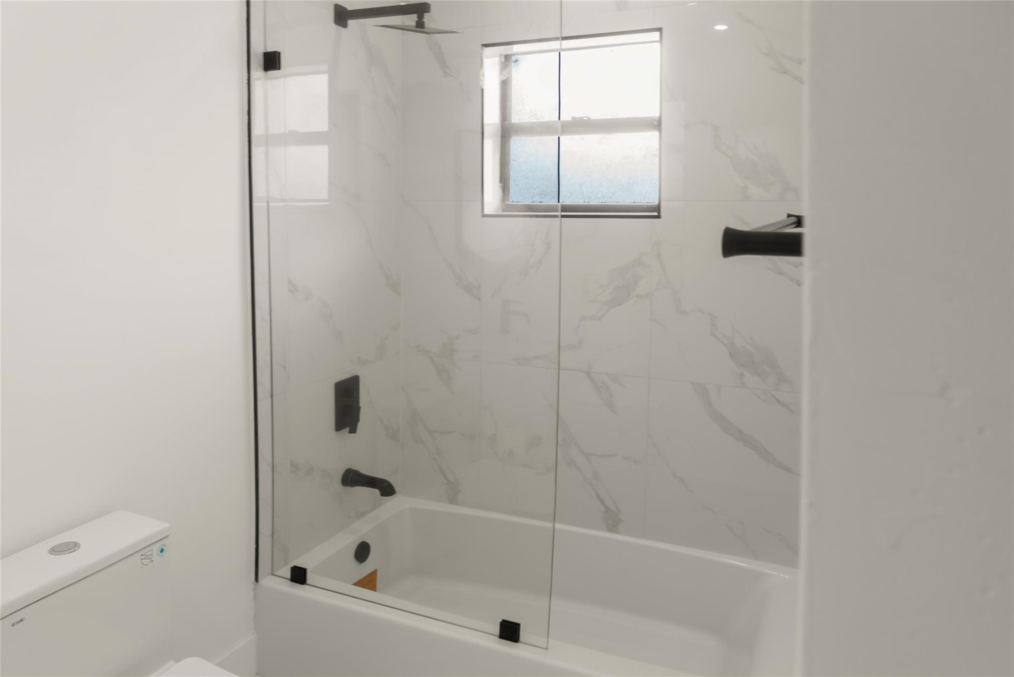 Coral Place Rev - Residential Lease