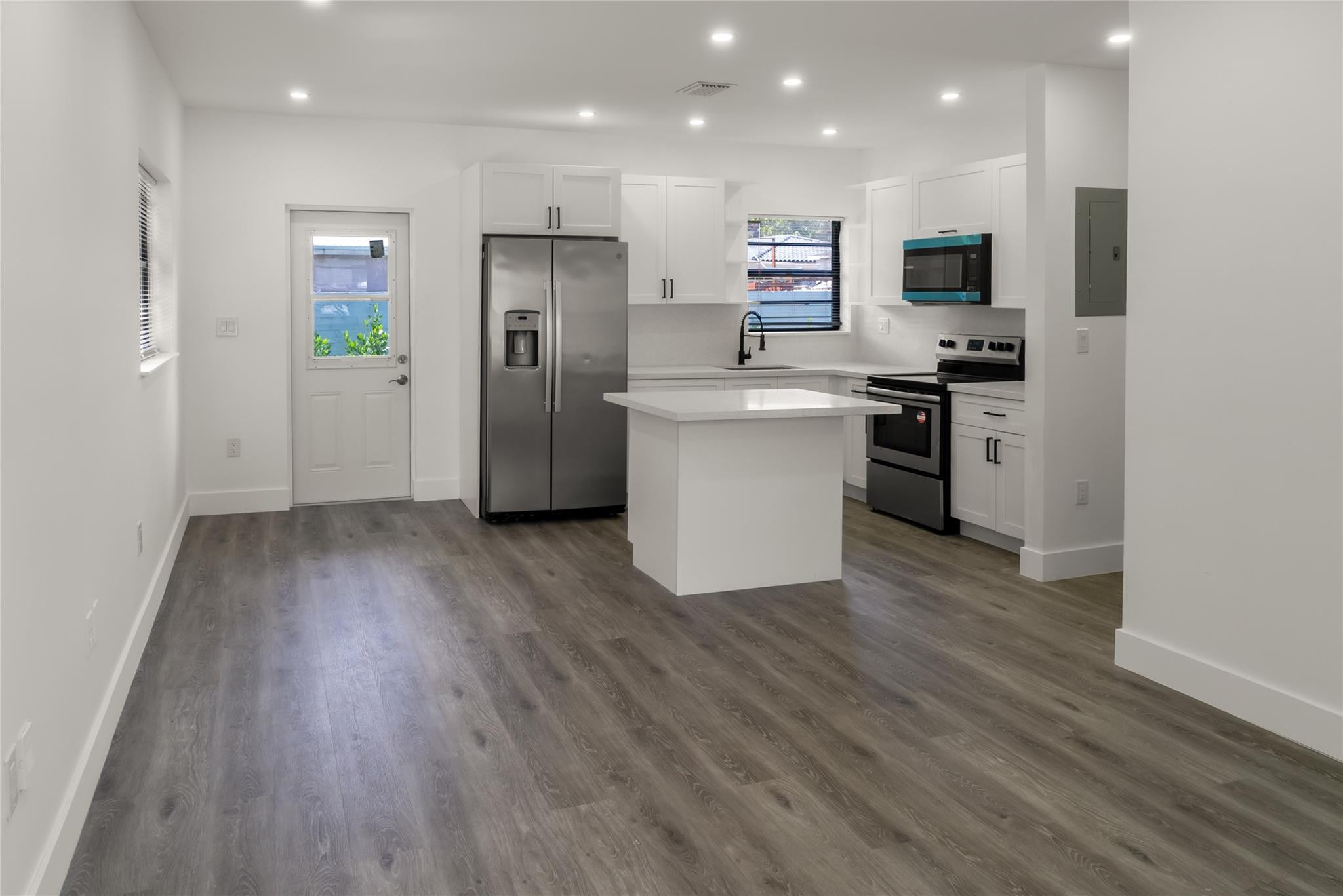 Coral Place Rev - Residential Lease