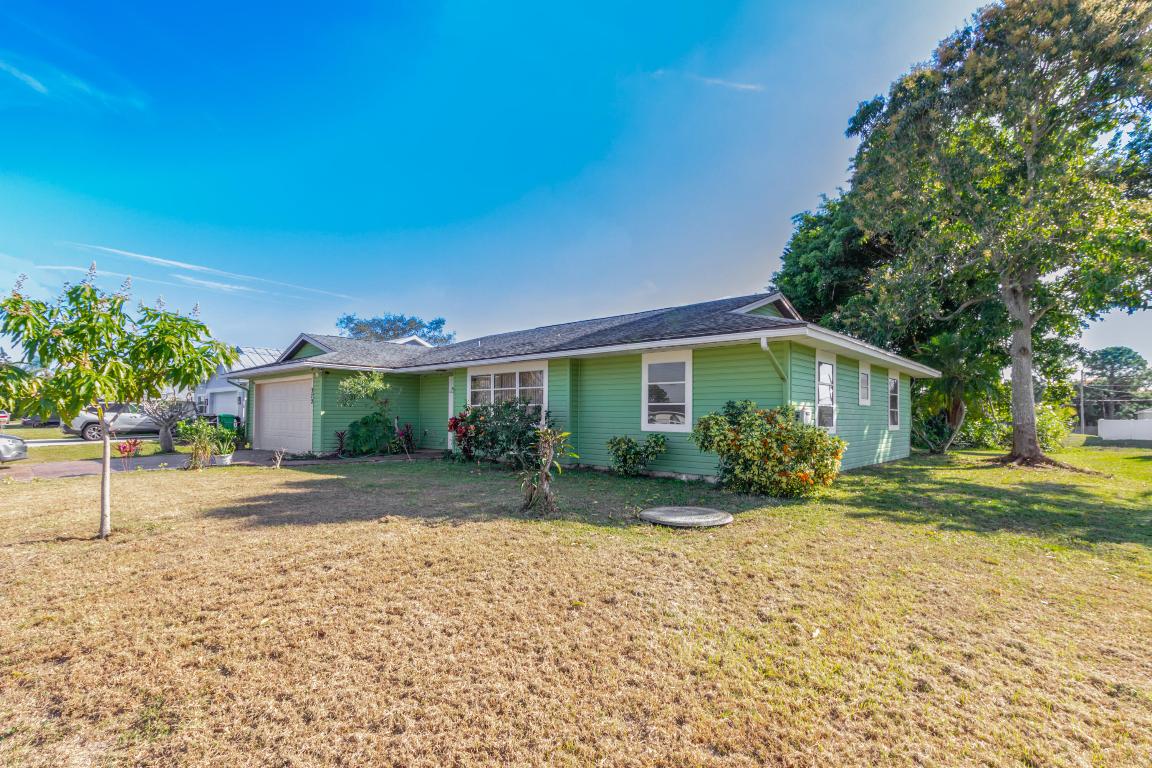 PORT ST LUCIE SECTION 13 - Residential