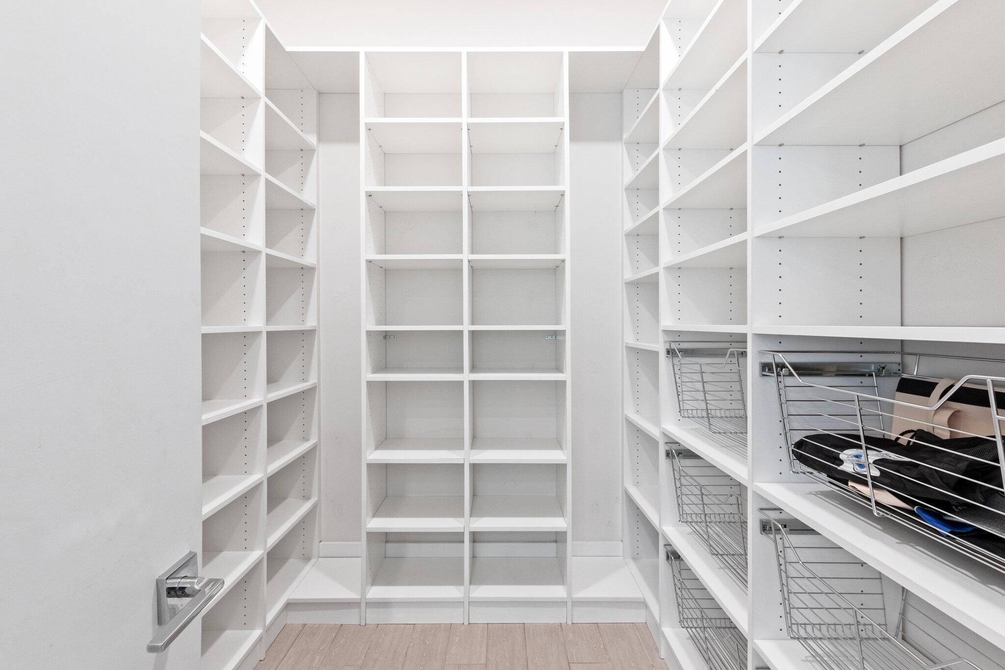 OAKS AT BOCA RATON - Residential