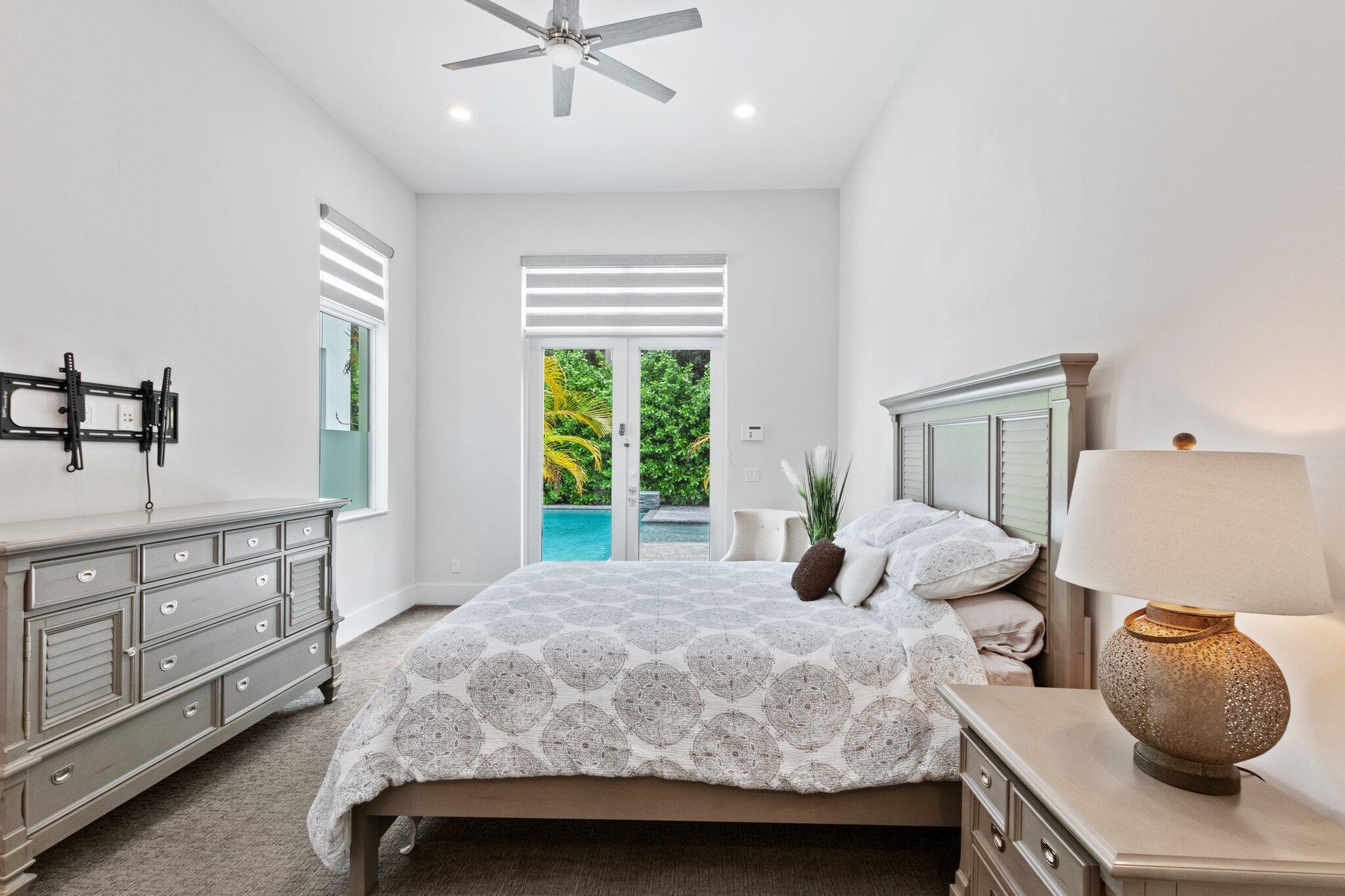 OAKS AT BOCA RATON - Residential