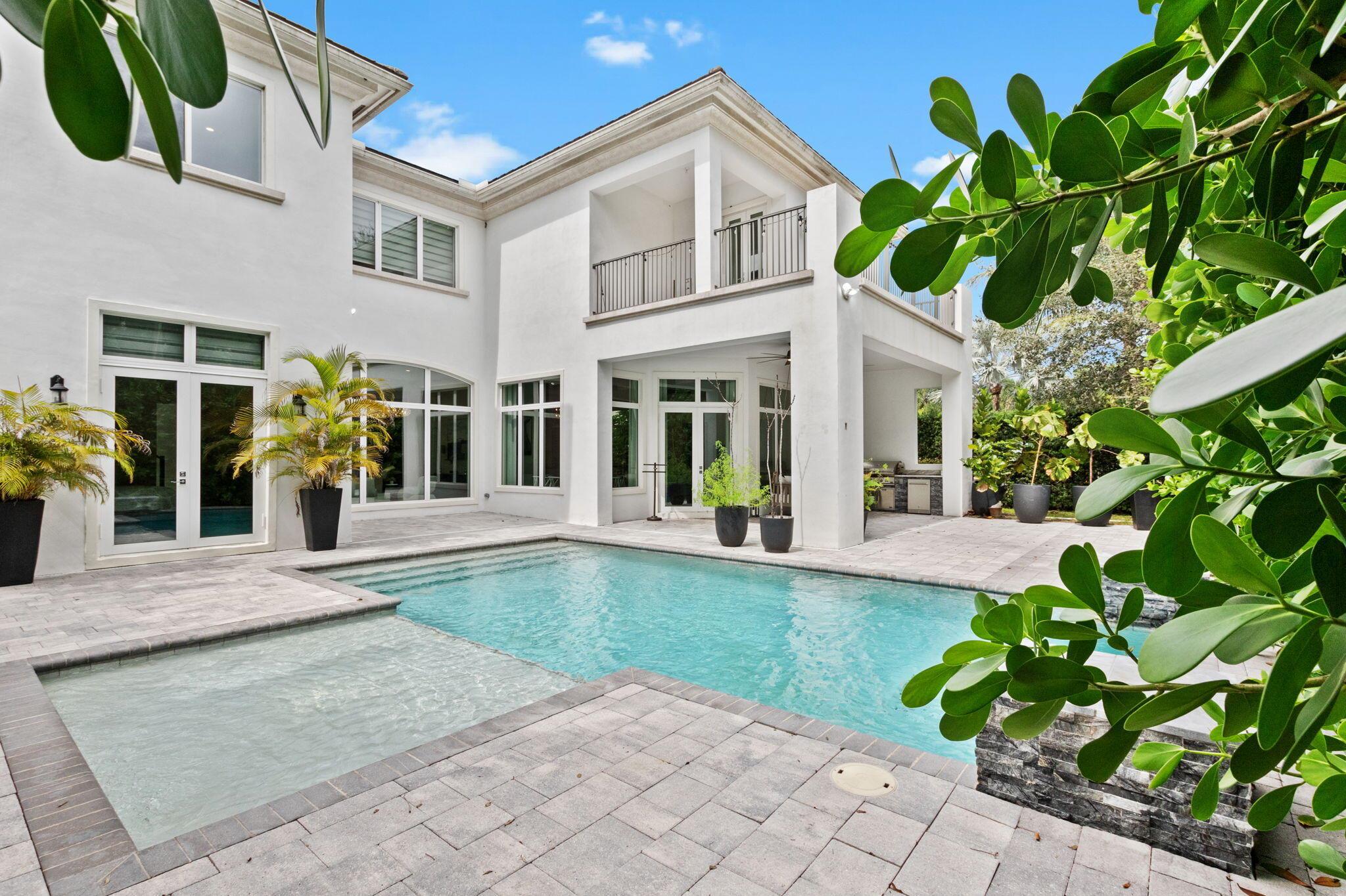 OAKS AT BOCA RATON - Residential