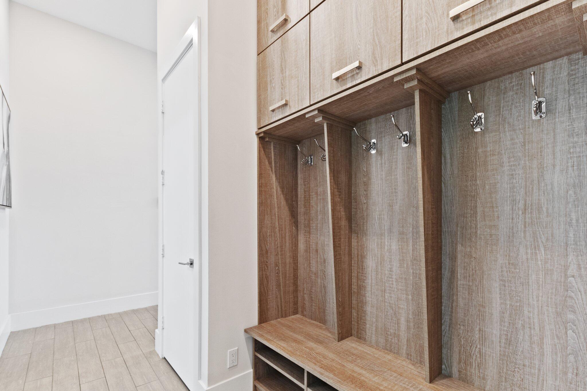 OAKS AT BOCA RATON - Residential