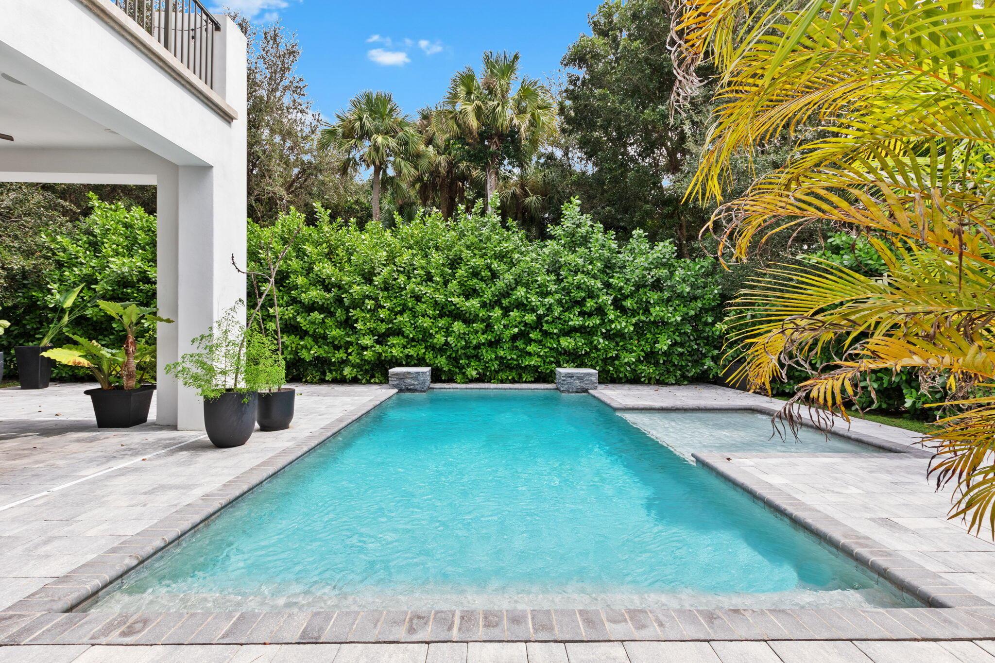 OAKS AT BOCA RATON - Residential