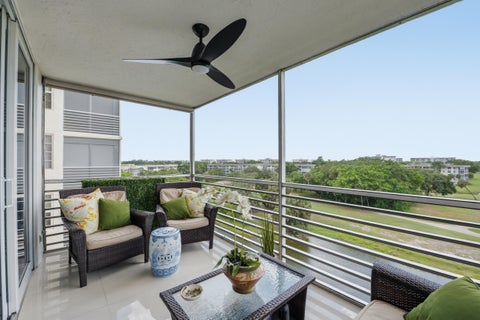 Tiny photo for 3510 Oaks Way #703, Pompano Beach, FL 33069 (MLS # B26048860)