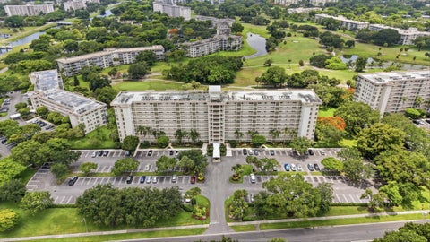 Tiny photo for 3510 Oaks Way #703, Pompano Beach, FL 33069 (MLS # B26048860)