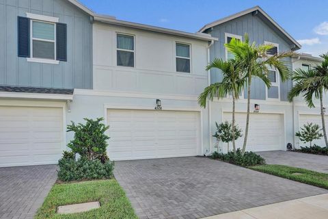Photo of 4508 Longwood Lake Square, Westlake, FL 33470 (MLS # B26054637)