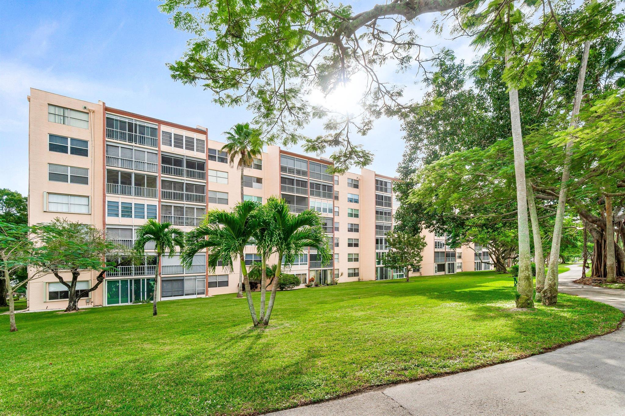 VILLAGES OF ORIOLE BONAIR - Residential