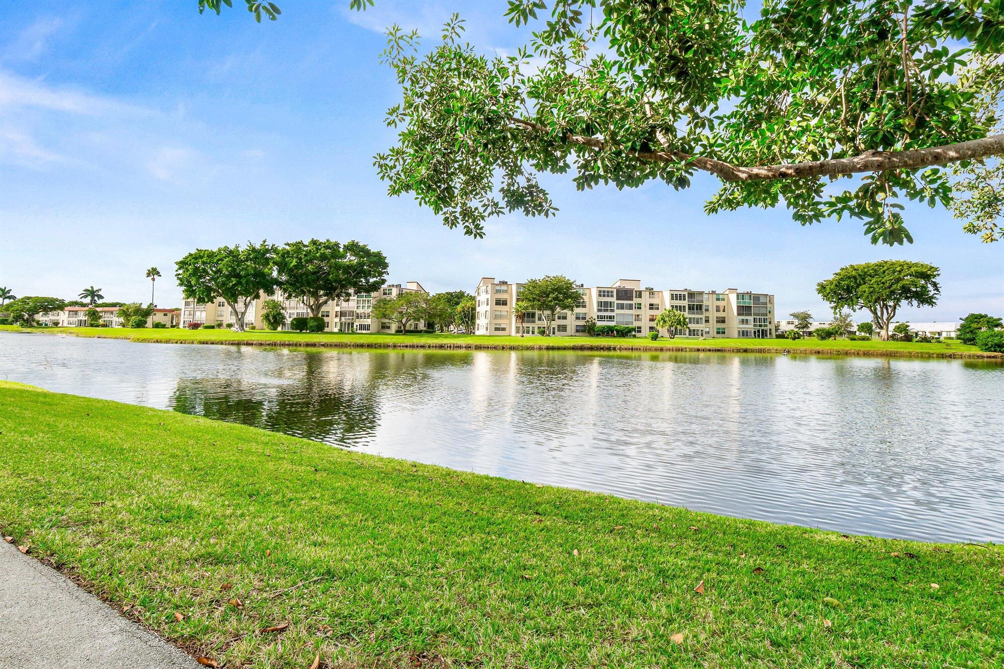 VILLAGES OF ORIOLE BONAIR - Residential