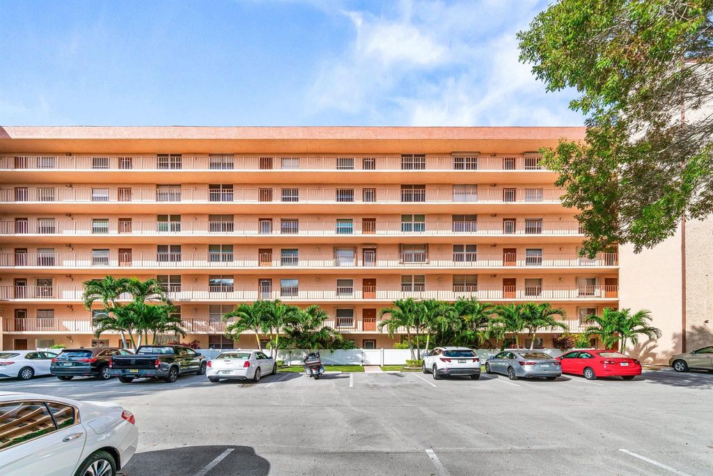 Photo of 14623 Bonaire Boulevard #608, Delray Beach, FL 33446 (MLS # R11149356)
